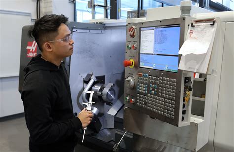 cnc machine operator training chicago|CNC Technical Training Schools in Illinois .